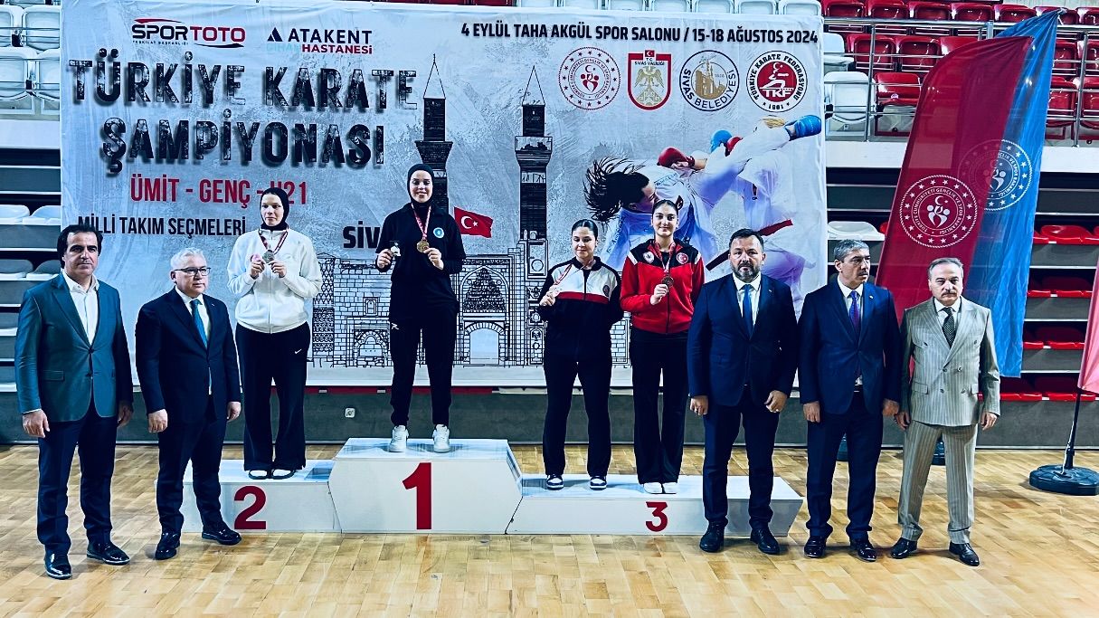 TÜRKİYE ÜMİT GENÇ VE U21 KARATE ŞAMPİYONASI AÇILIŞ SEREMONİSİ GERÇEKLEŞTİ